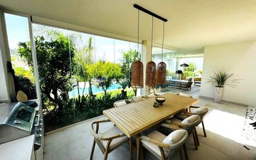 Property slide 7