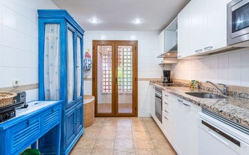 Property slide 19