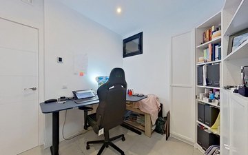 Property slide 18