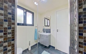 Property slide 24