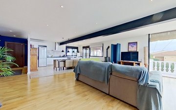 Property slide 35