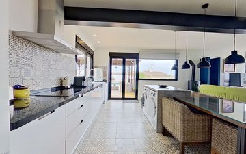Property slide 39
