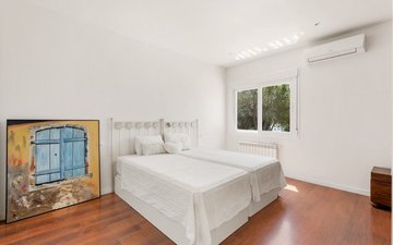 Property slide 20