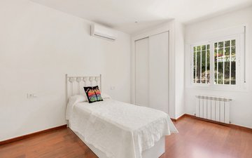 Property slide 23
