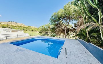 Property slide 10