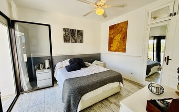Property slide 20