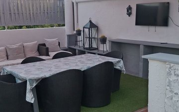 Property slide 25