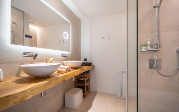 Property slide 20