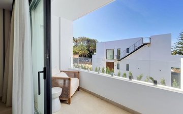 Property slide 104