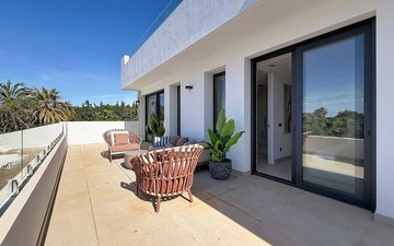 Property slide 106