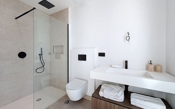 Property slide 46