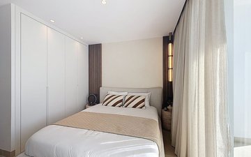 Property slide 48