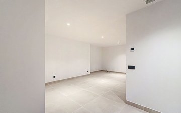 Property slide 76