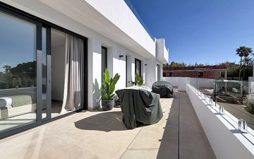 Property slide 81