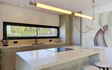 Property slide 90