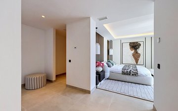 Property slide 93