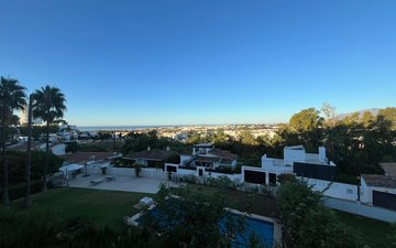 Property slide 22