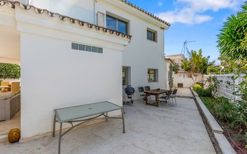 Property slide 22