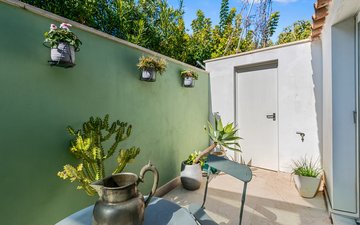 Property slide 25