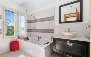 Property slide 41