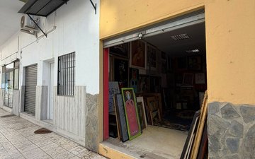 Property slide 17