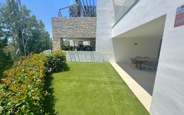 Property slide 32