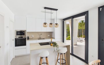 Property slide 10