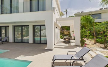Property slide 43