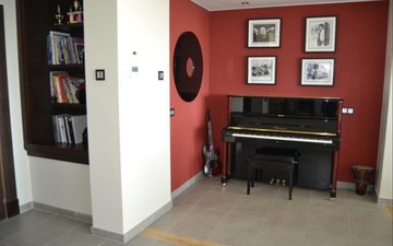 Property slide 19