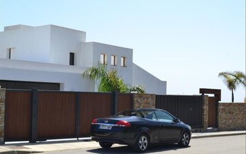 Property slide 48
