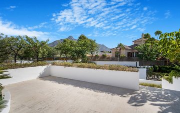 Property slide 17