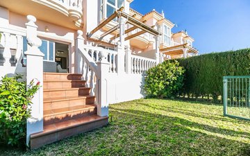 Property slide 18