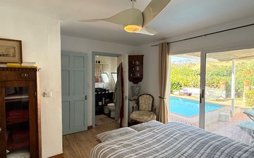 Property slide 25