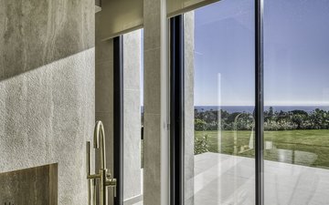 Property slide 32