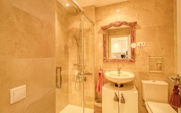 Property slide 16