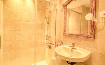 Property slide 17