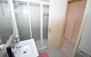 Property slide 10