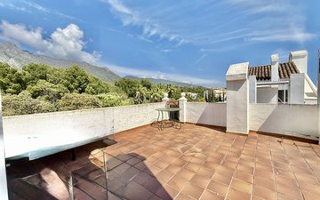 Property slide 18