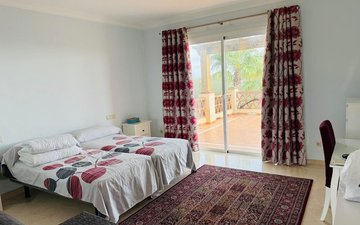 Property slide 22