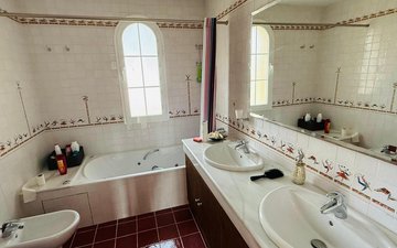 Property slide 28