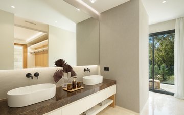 Property slide 21