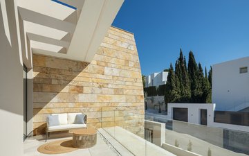 Property slide 31