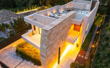 Property slide 42