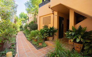 Property slide 21