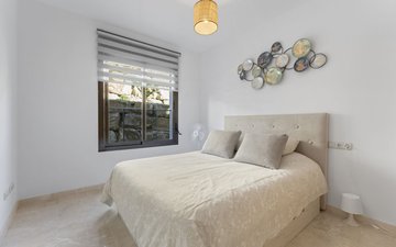 Property slide 22