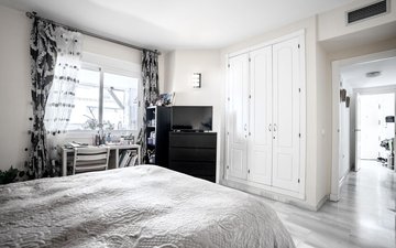Property slide 20