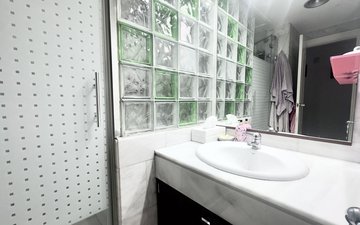 Property slide 24