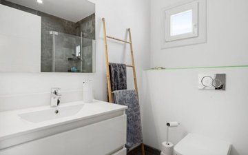 Property slide 22