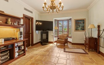 Property slide 18