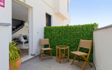 Property slide 6